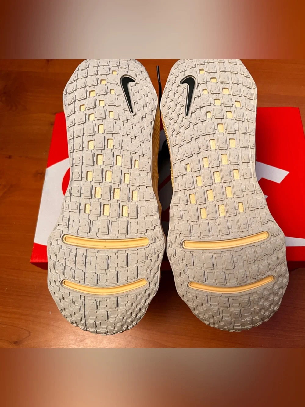 Nike Ava Rovers 6.5y or women’s 8 new